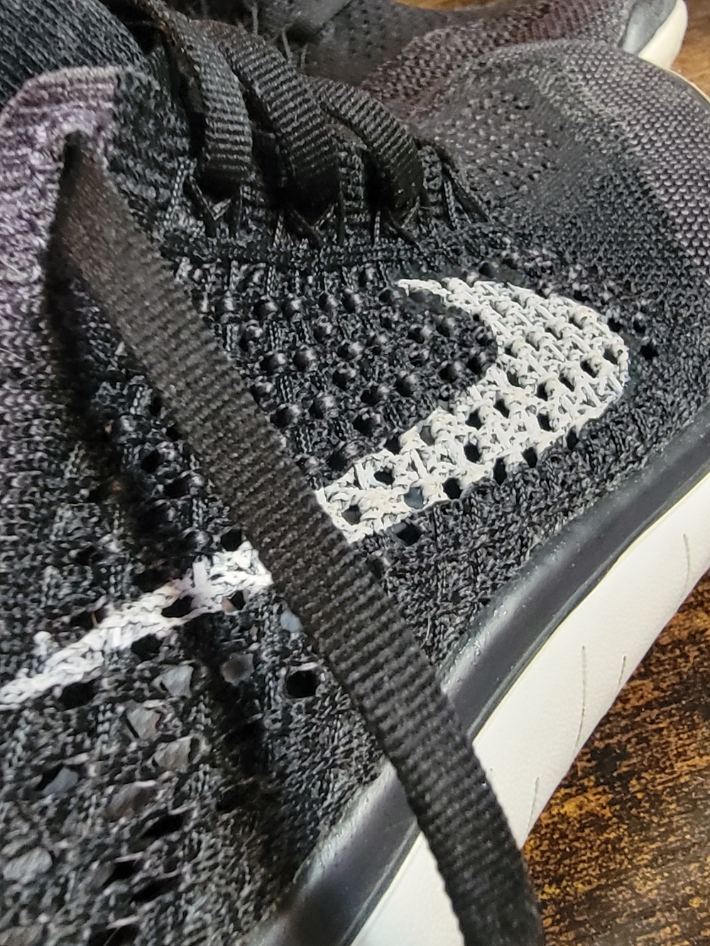 Nike Free RN Flyknit Trainers Size 8 - Picture 5 of 9